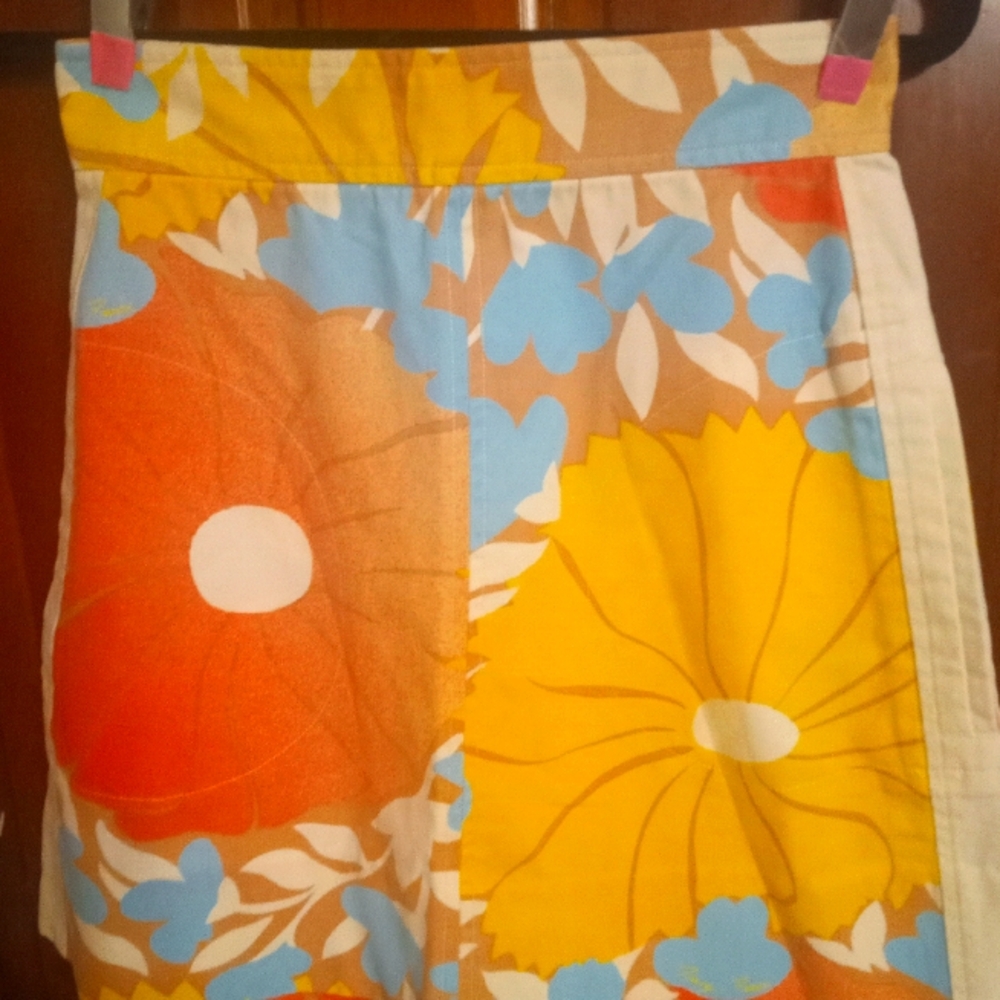 Women's skirt size 5